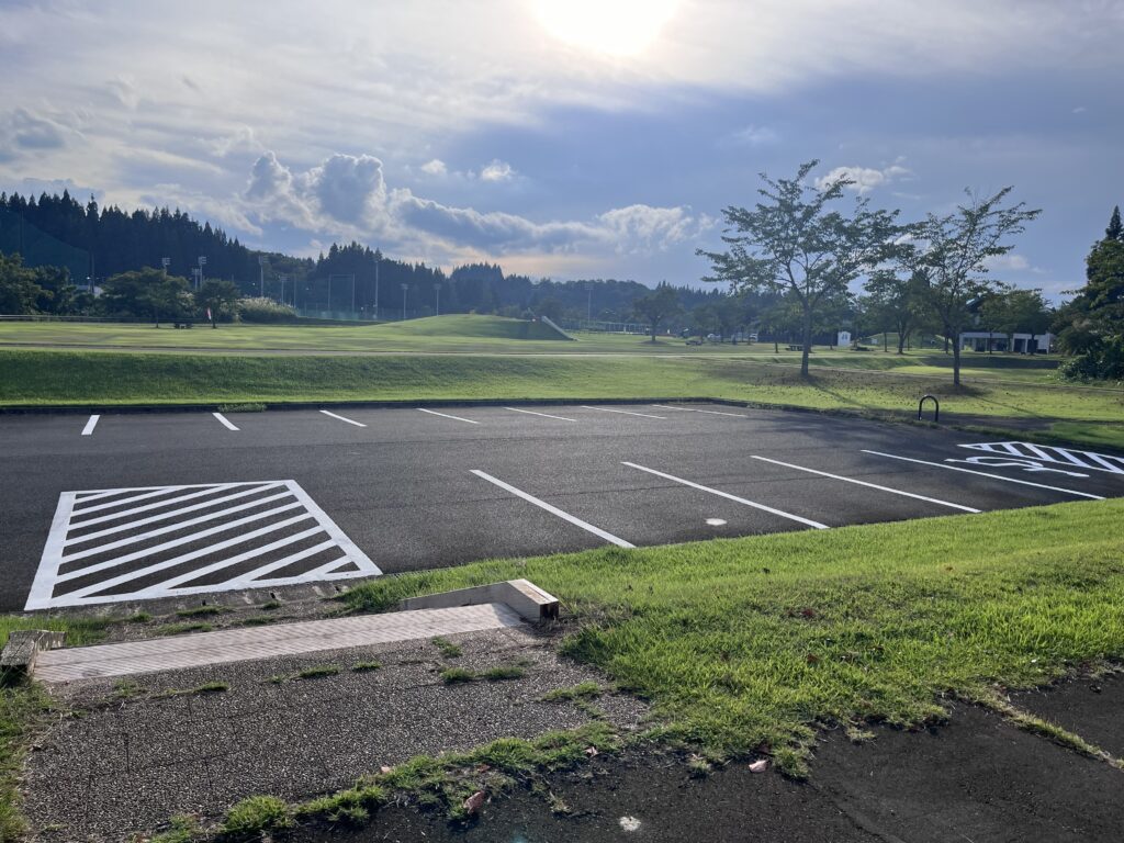 花広場付近の駐車場