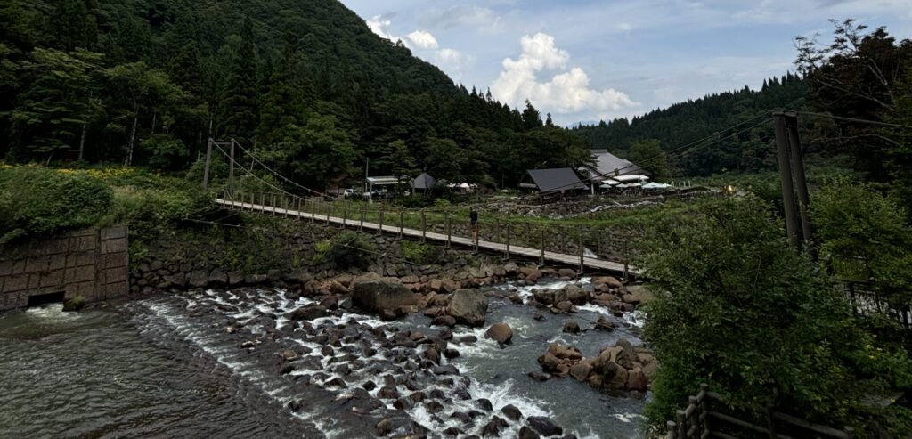 1つ目の吊橋