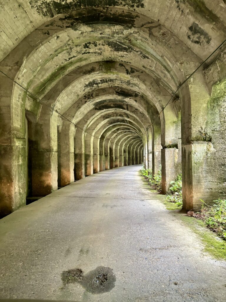 東赤谷連続洞門2