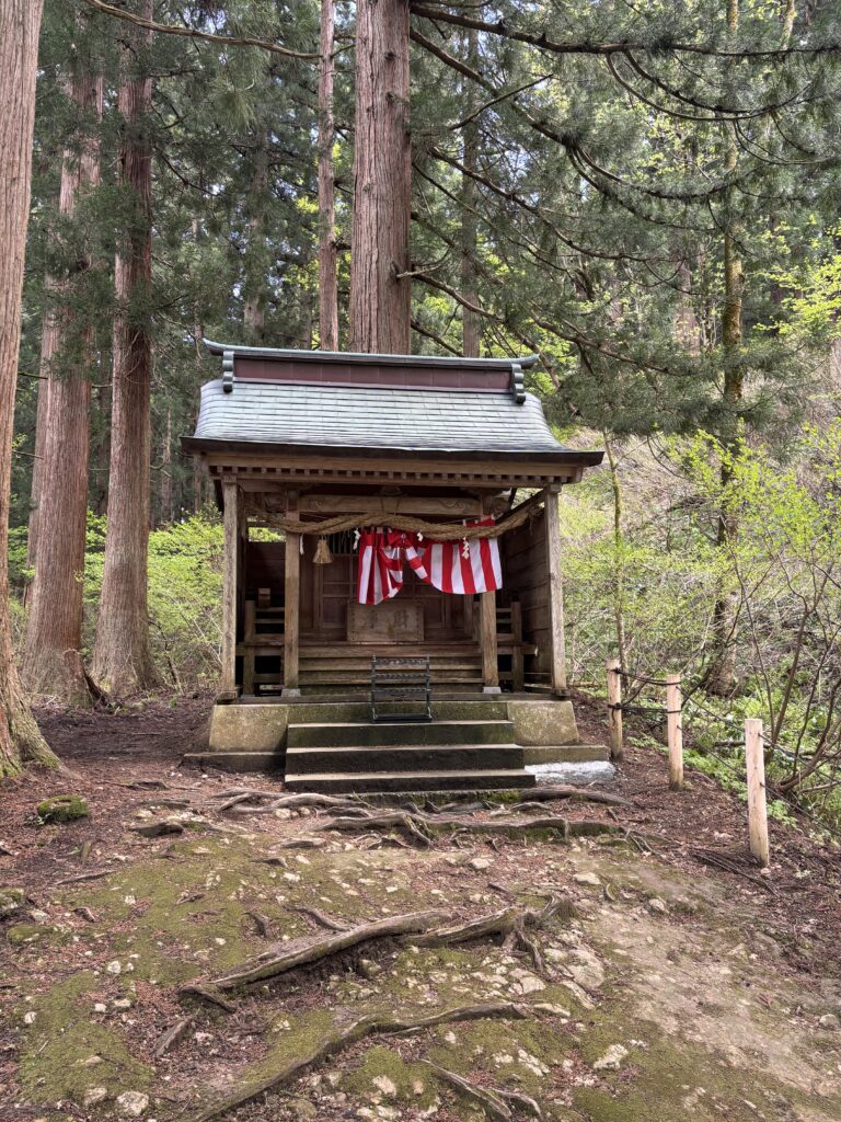 十二山の神様