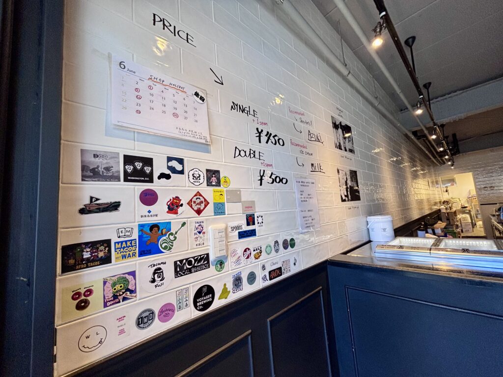 店内の壁