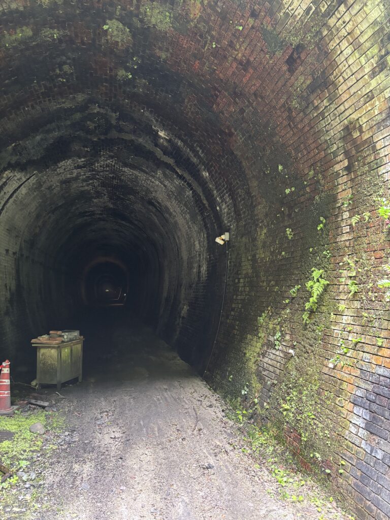 旧親不知トンネル2