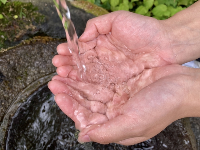 澄んだ綺麗な水が飲みたい！【湧水】特集