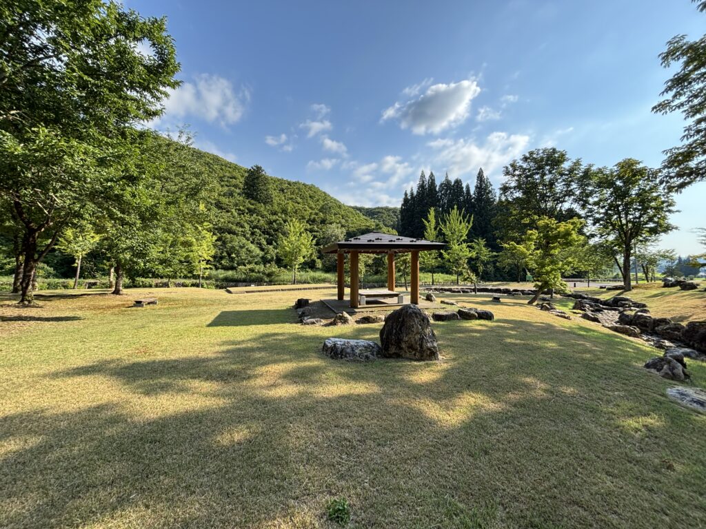 休憩所(東屋)
