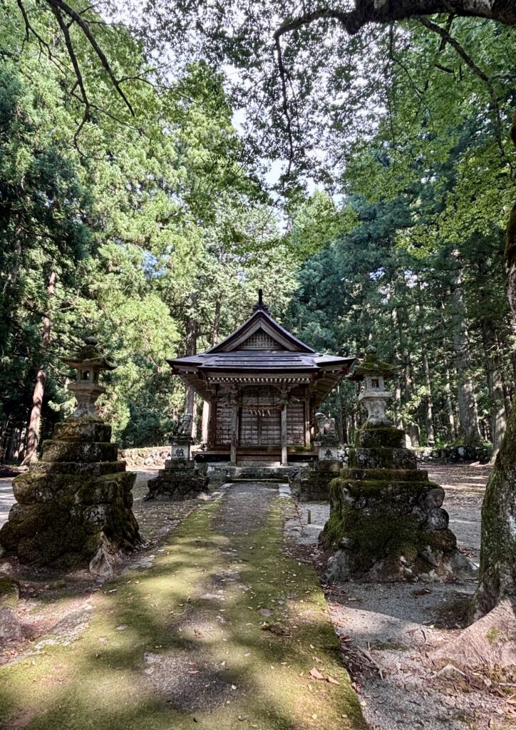 拝殿