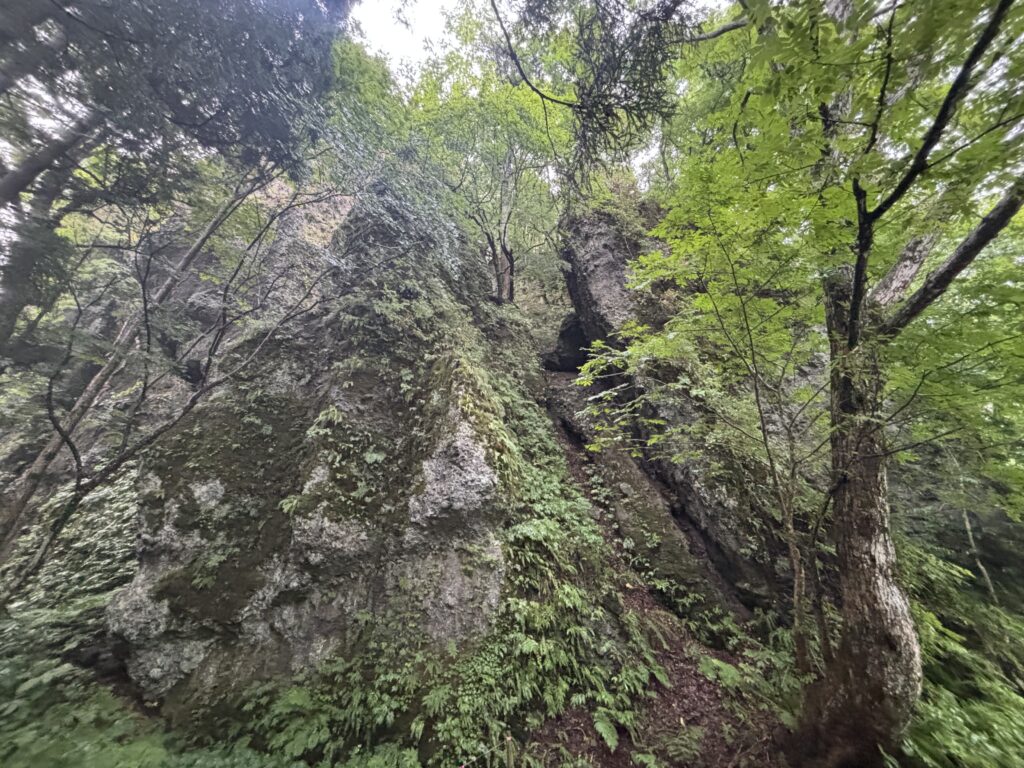 明神岩２