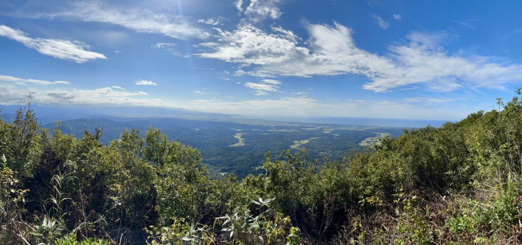 【尾神岳展望台】大パノラマで絶景を楽しむ