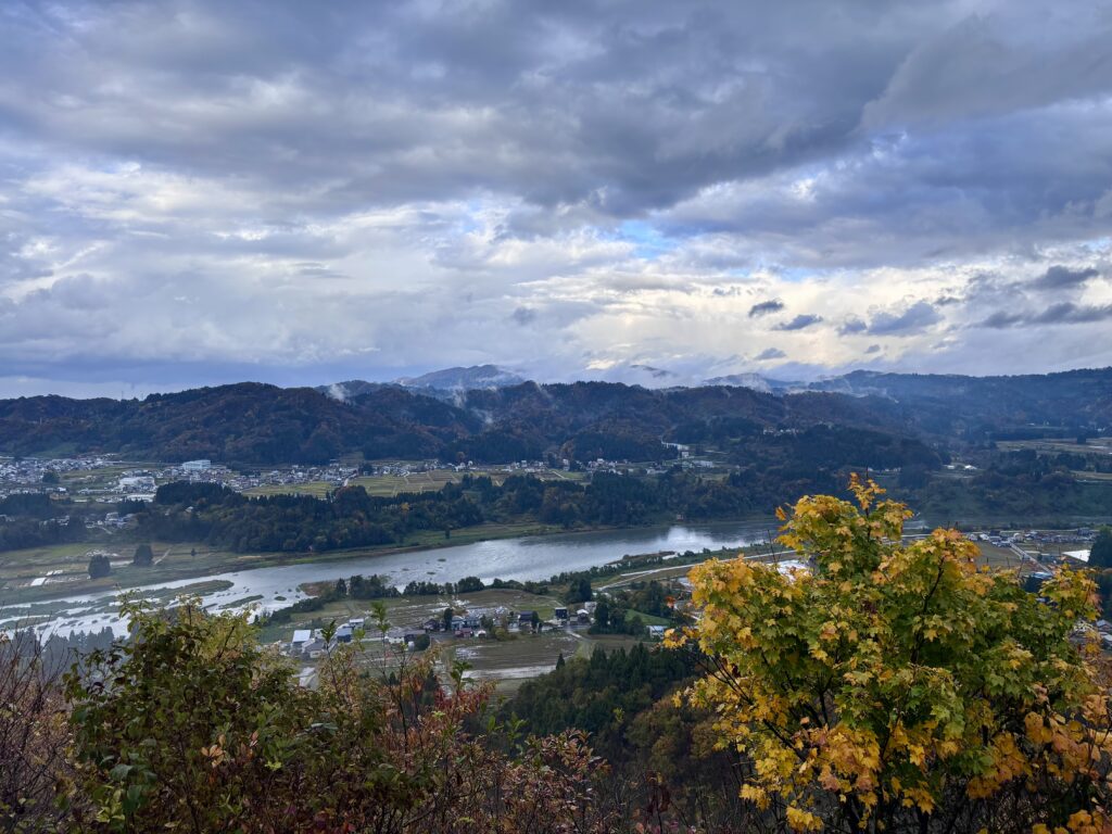 沢山ポケットパークからの景色1(紅葉シーズン)