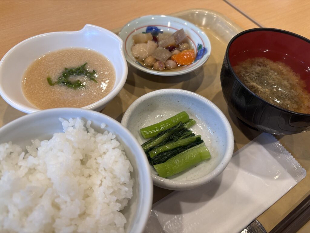 とろろめかぶちゃわんめし