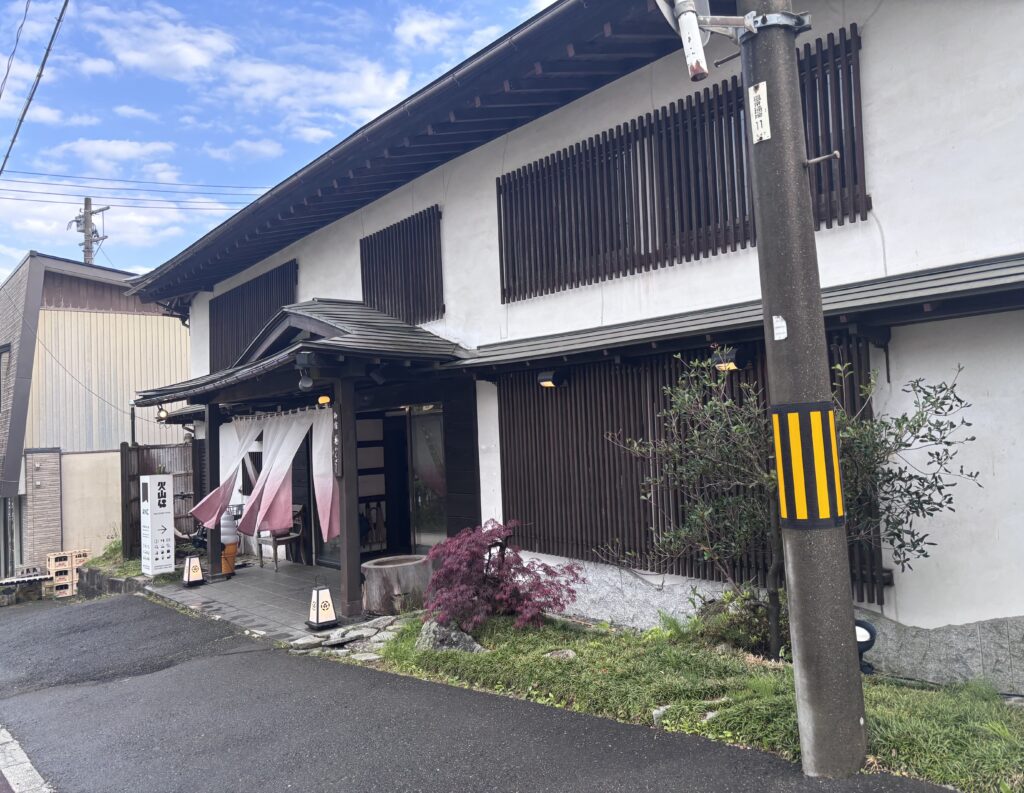 正面入口