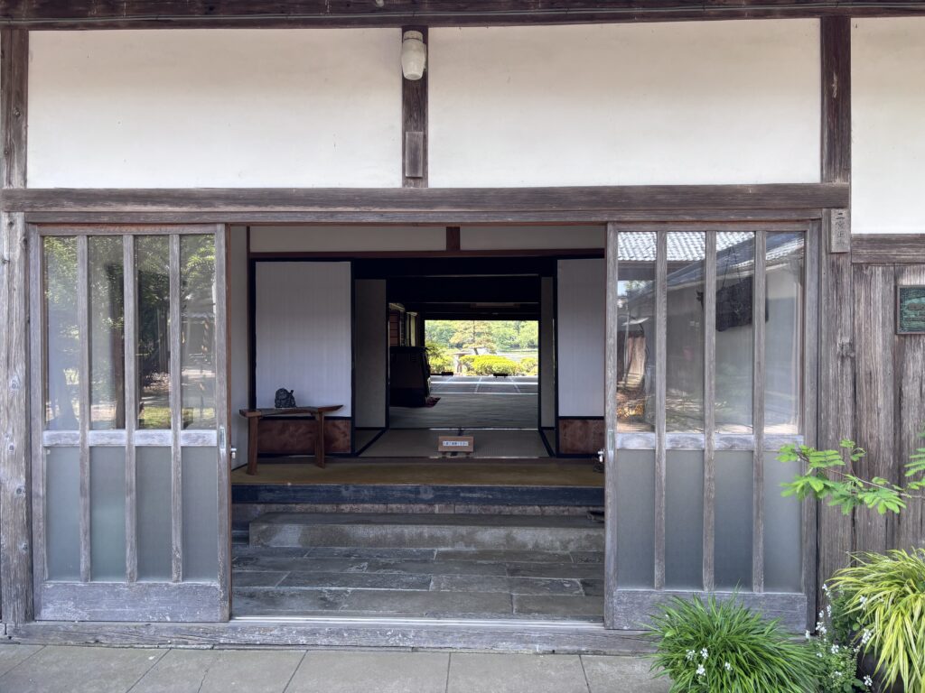 入室不可