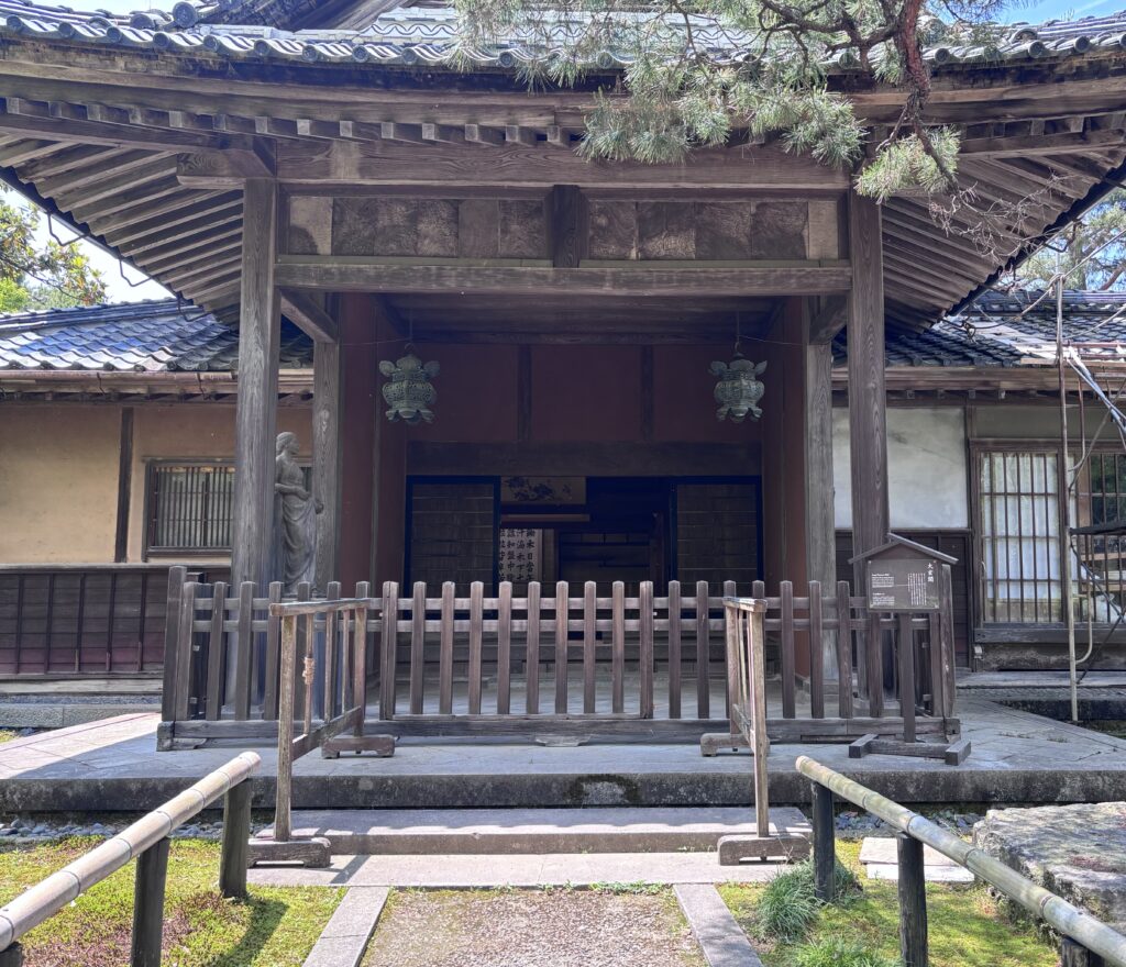 大玄関