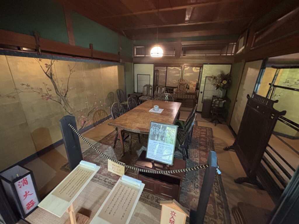 邸宅本館4