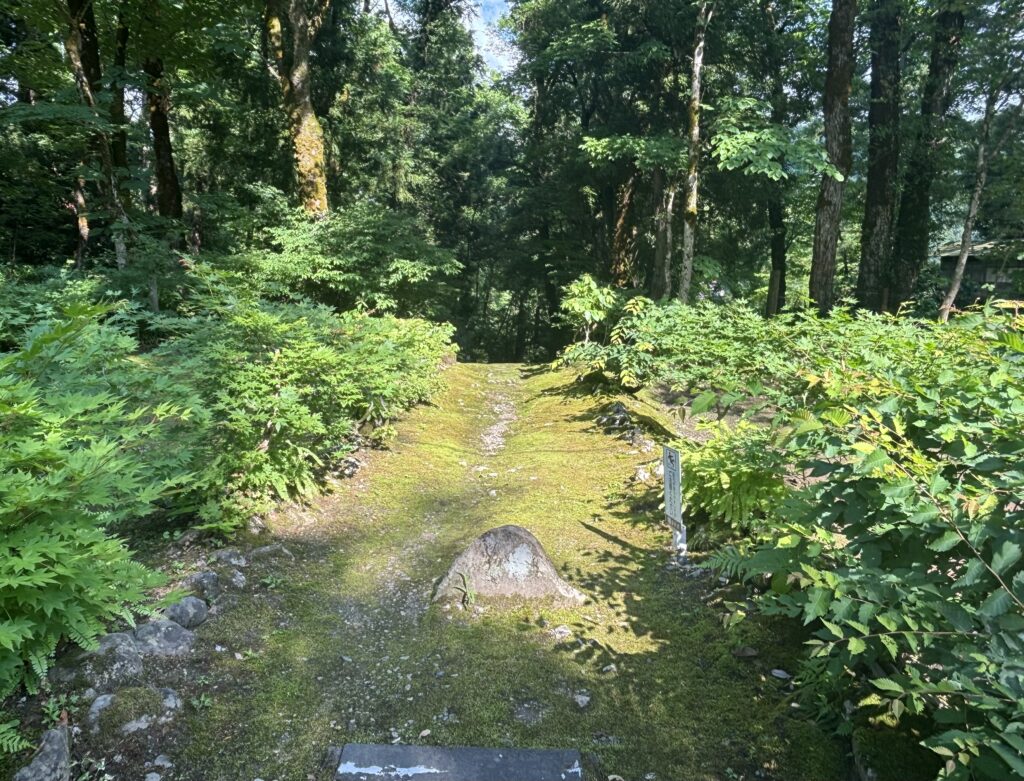 写能阪の入口