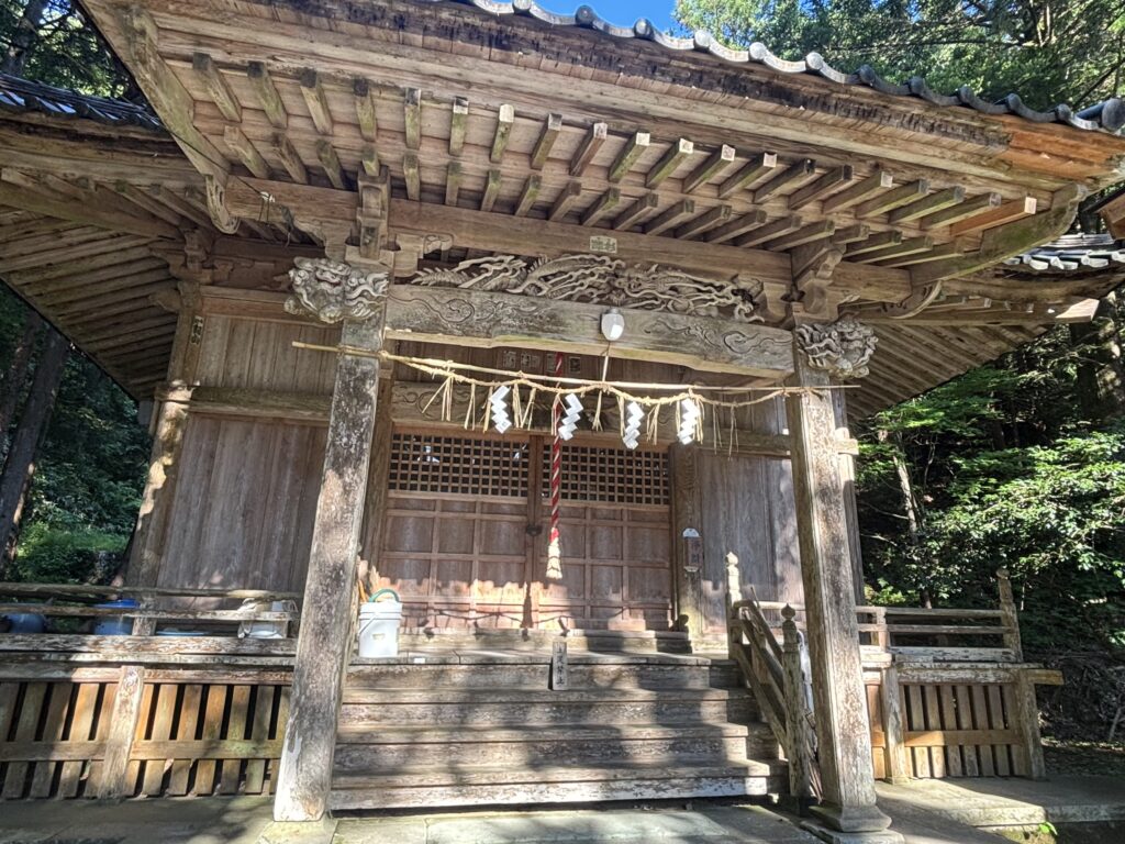 拝殿