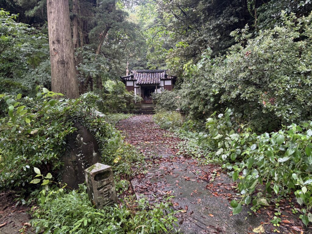 椎谷不動堂